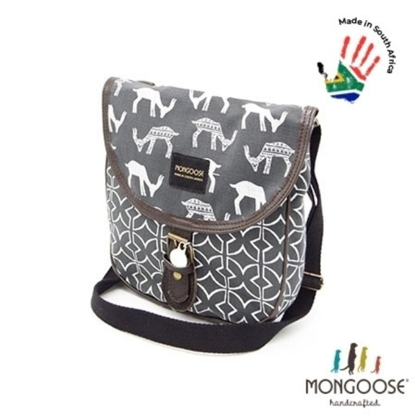 mongoose-pom-pom-bag-bokkie